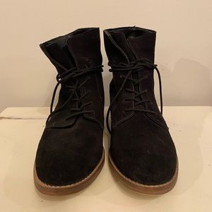 Steve Madden - black boots - like new